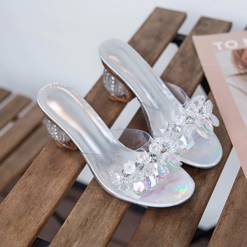 Zapatillas con cristales de verano para mujer, sandalias transparentes plateadas, elegantes, con tacón alto y diamantes de imitación,