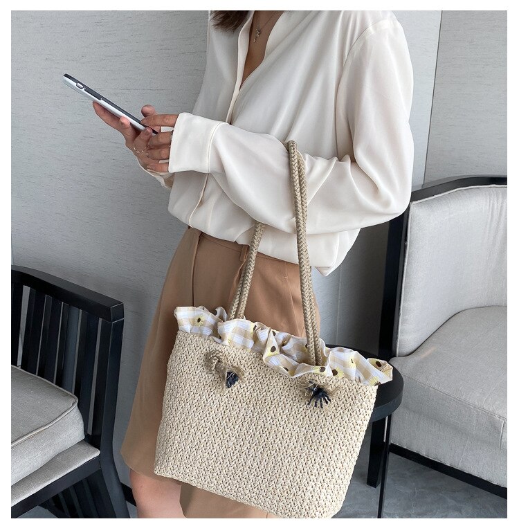 Shoulder bag summer straw woven bag female Korean leisure wild woven bag large capacity vacation messenger bag