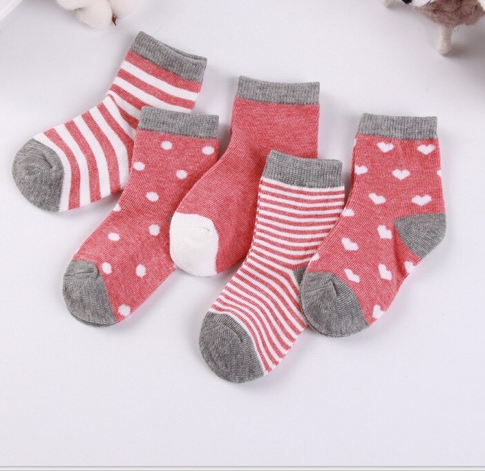 5 pares/lote 0 a 6 anos crianças meias de algodão macio menino menina do bebê bonito dos desenhos animados listra quente pontos moda escola outono inverno: Watermelon Red / 4 to 6 Years