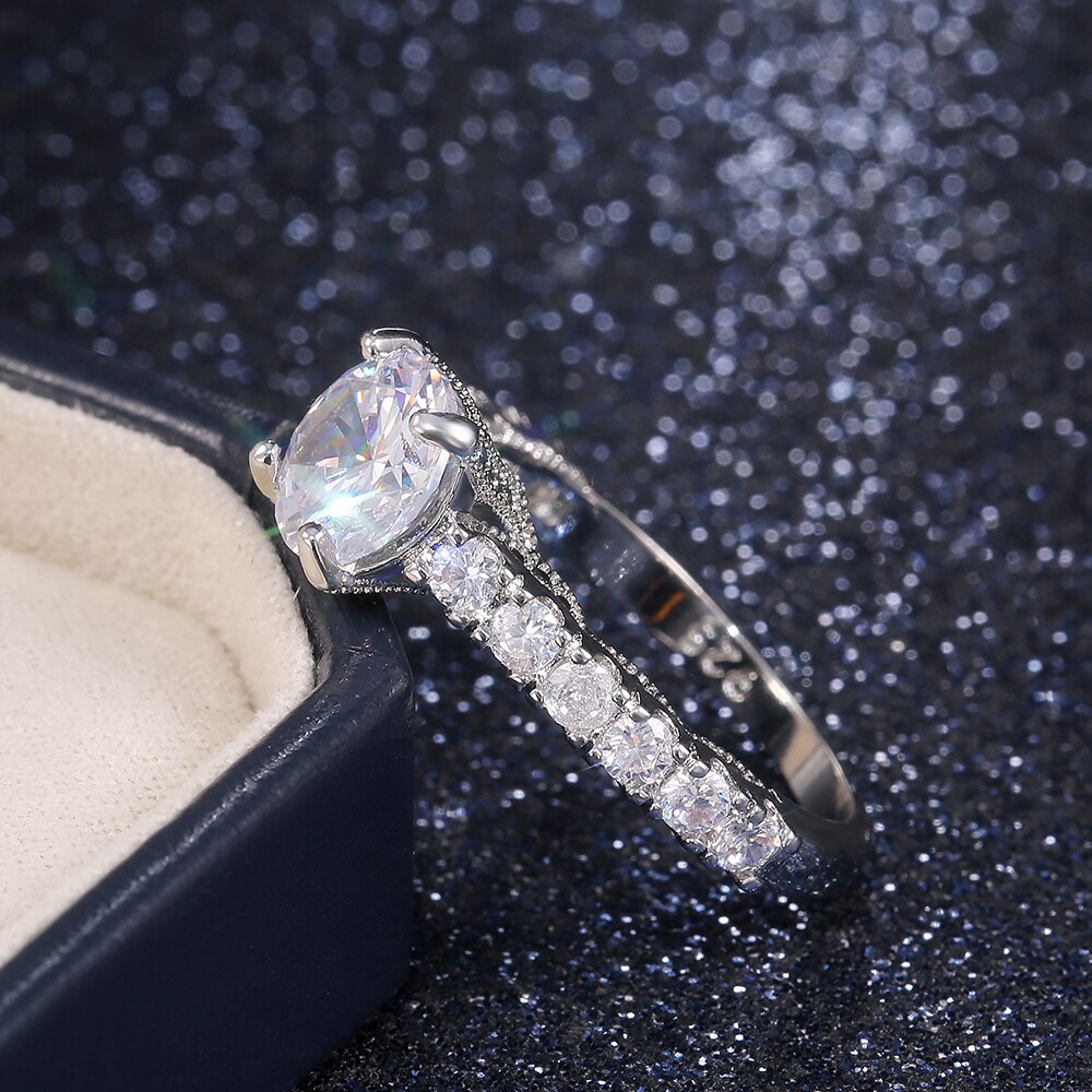 Huitan Neue-Klassisch gestaltet 4 Krallen Zirkonia blendend Ehe Hochzeit Zeremonie Frauen Ring Edlen Schmuck