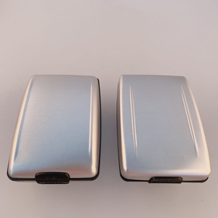 Portefeuille de carte en aluminium multifonction RFID bloquant le porte-carte de crédit pour les hommes femmes voyage affaires pièces de monnaie: silver wallet
