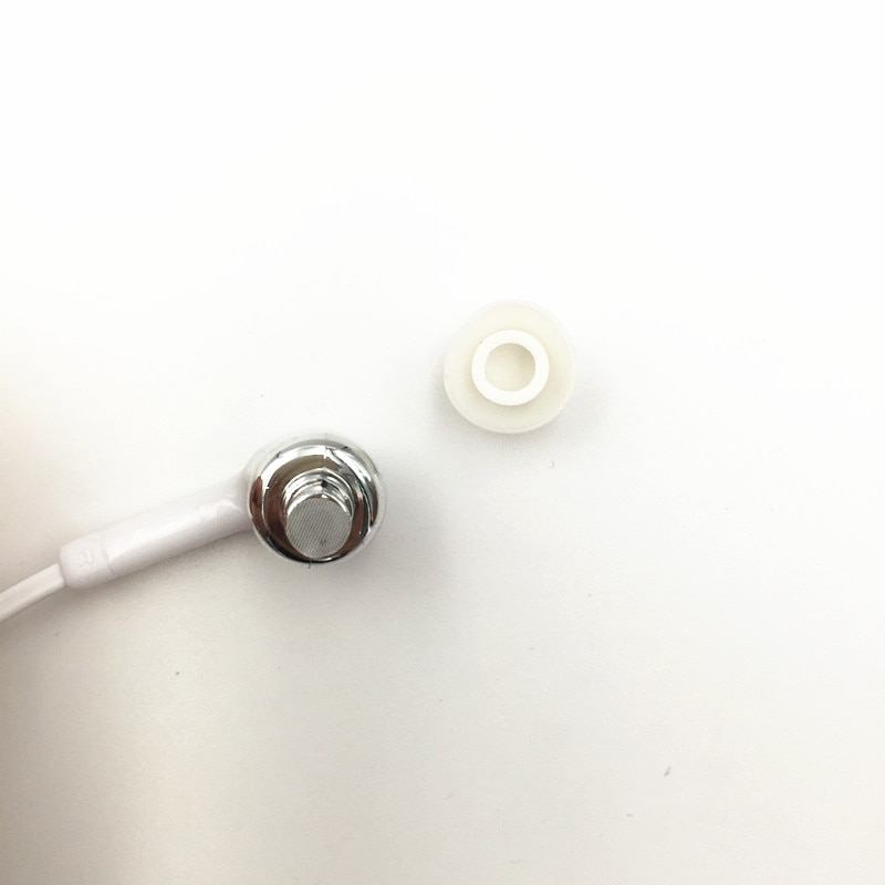 Écouteurs intra-auriculaires avec micro contrôle filaire dans l'oreille écouteurs téléphone écouteurs pour Samsung Galaxy S4 S3 S2 S5 s6 s7 Note 2