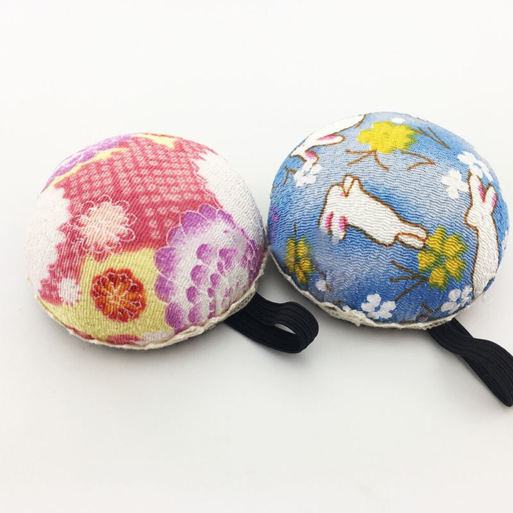 Needle pin cushion safety pin Round Cushion Holder with Elastic Wrist Strap DIY Sewing Kit alfileres para costura pin holder