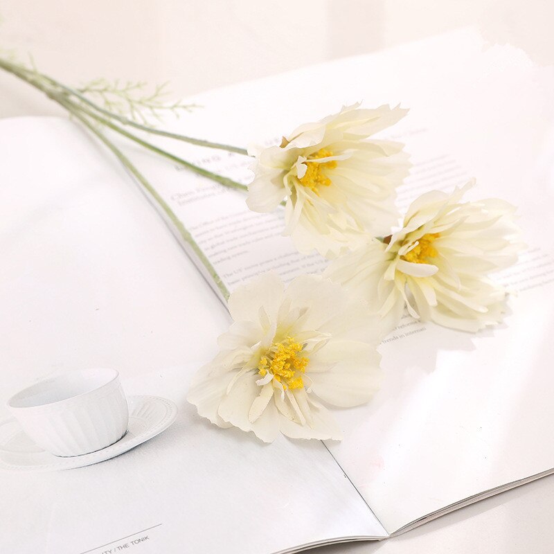 Gerbera kosmos konstgjorda blommor sidenbröllop bröllopsarrangemang tillbehör fest heminredning bord vas torkade växter: Mjölkvitt
