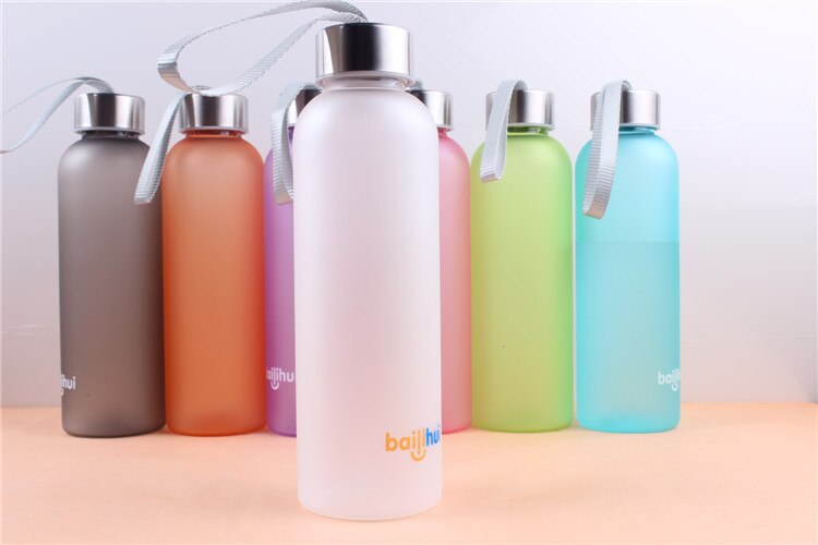 Plastic Tour Water Bottle 600ML gym Drink Water Bottles Protein Shaker Sport Drinking Water Bottle Infuser: White