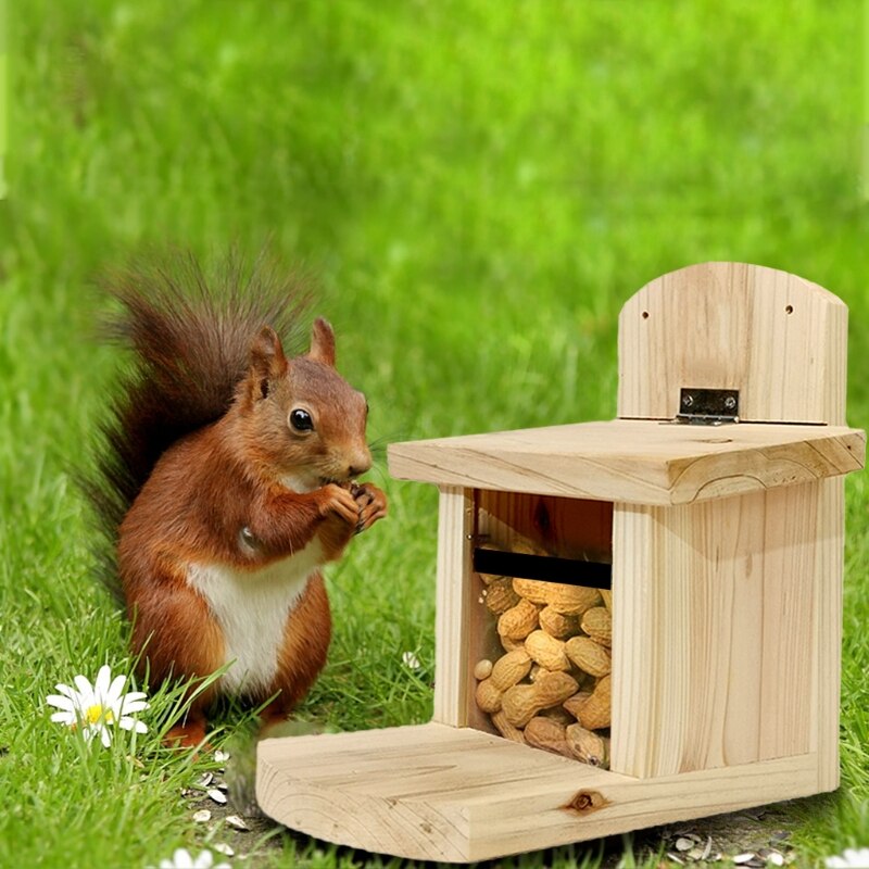 094A Wooden Squirrel Feeders for Outside Squirrel Feeding House Durable with Solid Structure Wood Feeding Station with Lid