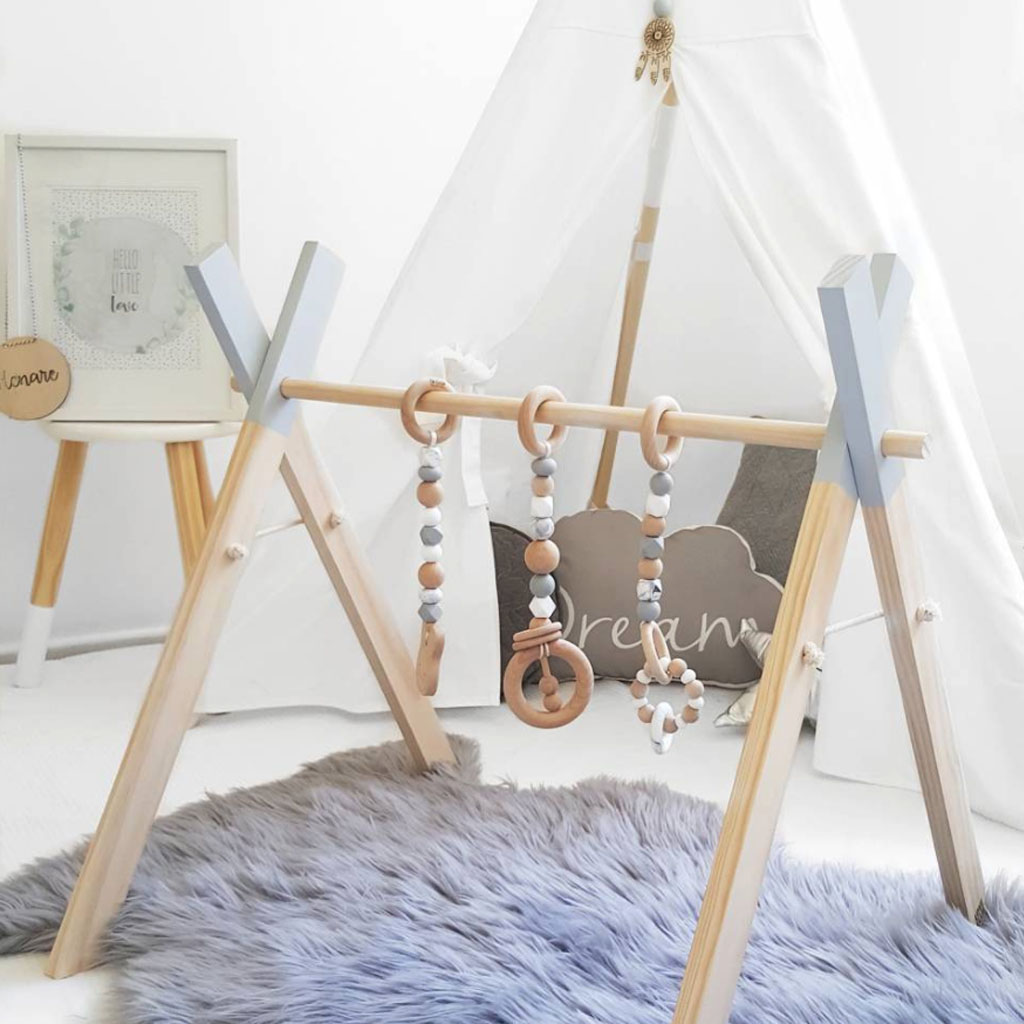 Jouet de gymnastique nordique pour bébés | Jouet avec anneau, cadre en bois, porte-vêtements, , décor pour chambre d'enfants A10
