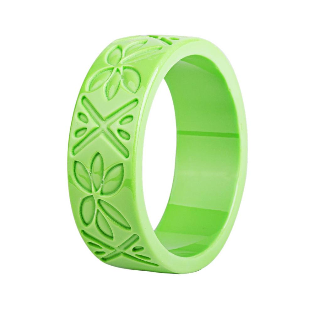 GuanLong Small Size Resin Carved Bangle Bracelets for: Light Green