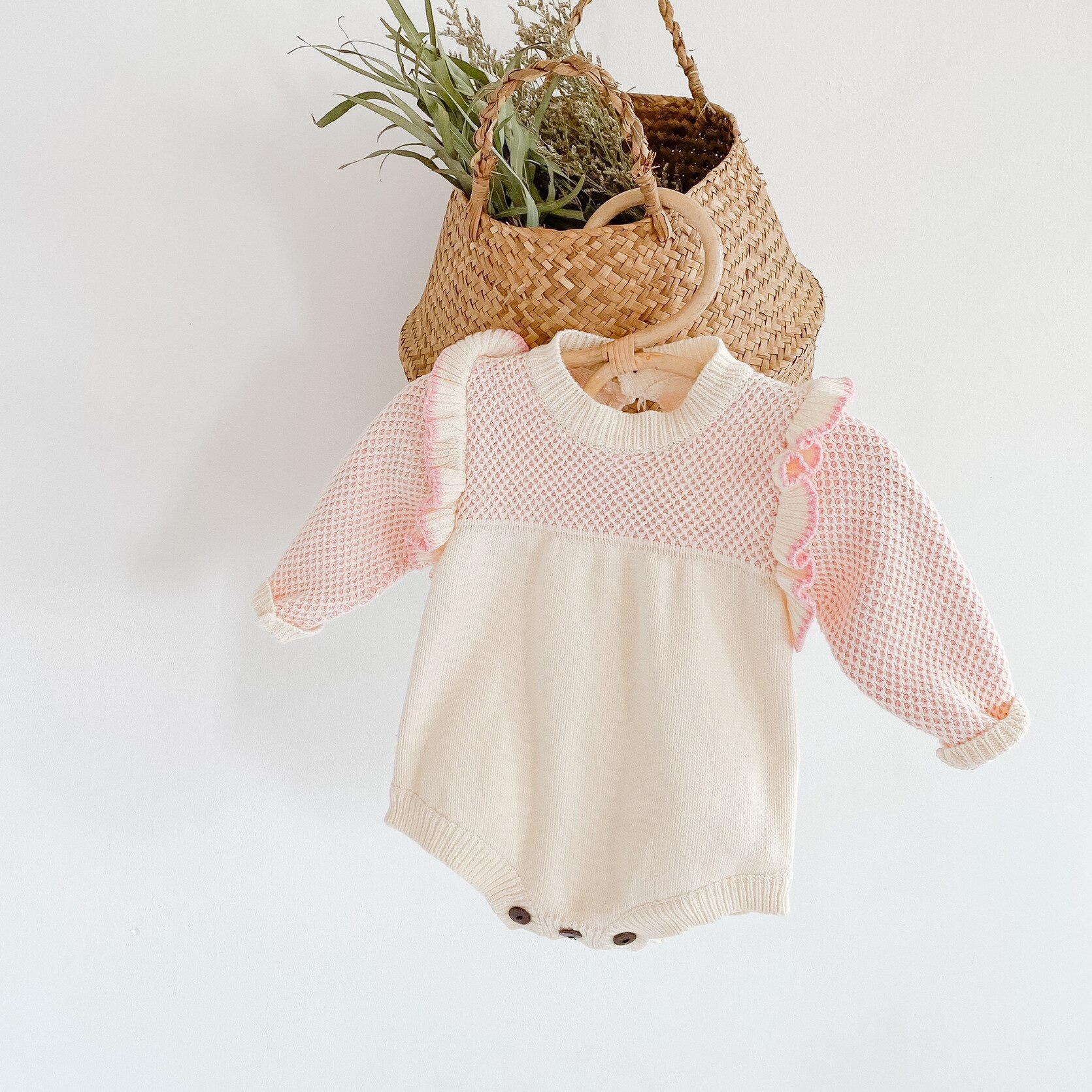 Baby Girl Auutmn Winter Long-sleeved Sweater Romper Jumpsuits Fresh Contrast Color Stitching Knitted Triangle Wrapped Sweet
