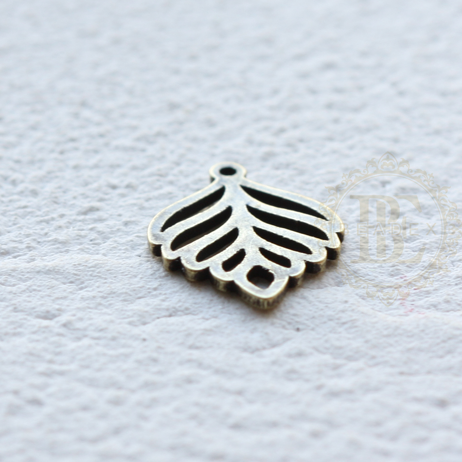 Abalorio de hoja de latón macizo-15x11mm (4619C): Color dorado