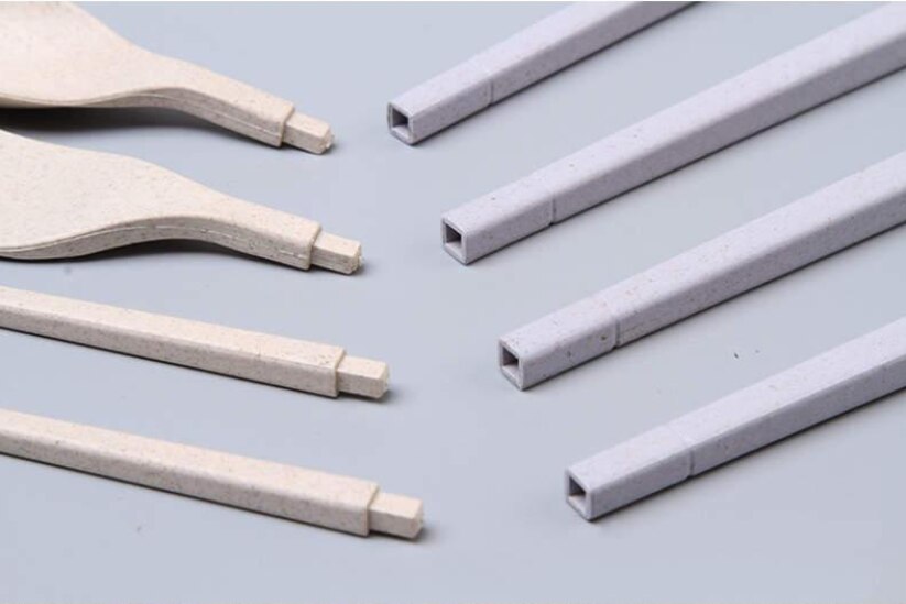 3 in 1 porslin utomhusbestick gaffel/sked/ätpinnar campingredskap bärbar hopfällning av vetehalm med fodral