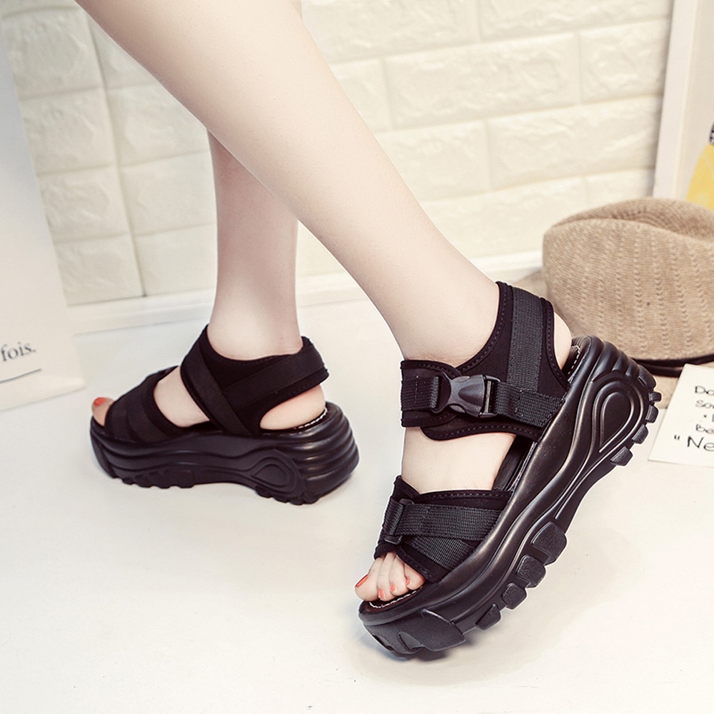 Sandali sportivi cinturino con fibbia scarpe estive da donna moda punta aperta piattaforma spessa zeppe sandalo moda gomma sandali Casual 2020