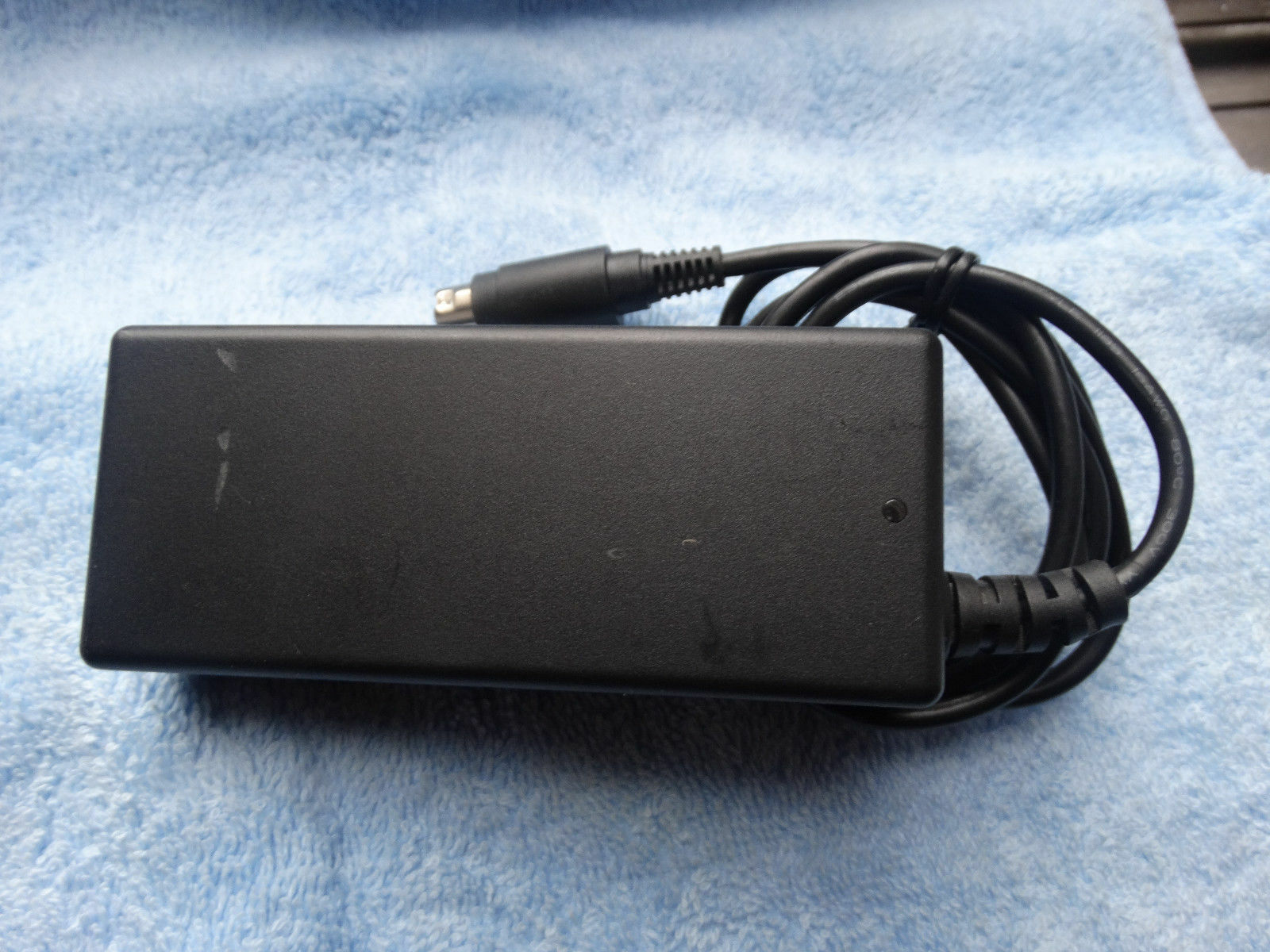 Dell D3000 Superspeed Usb 3.0 Docking Station Ac Power Adapter 5V-6.5A