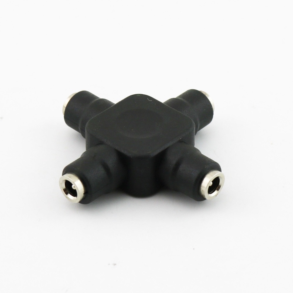 1x DC Power 3.5x1.35mm Female 4Way Barrel Female Jack Splitter Adapter Connector Converter Black