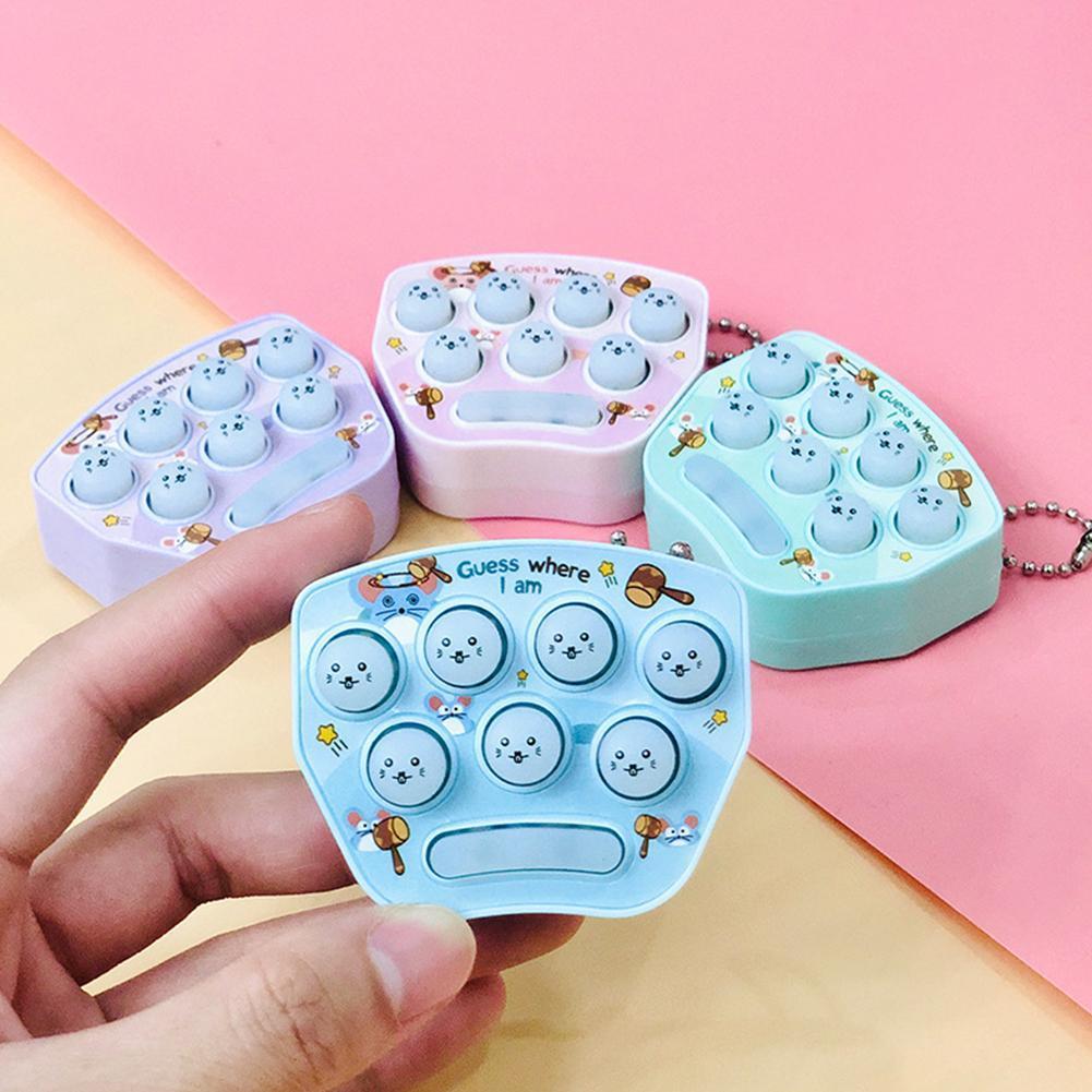 1Pc Draagbare Hamster Speelgoed Mini Game Machine Leuke Cartoon Sleutelhanger Kinderen Hit Puzzel Game Memory Denkvermogen Speelgoed