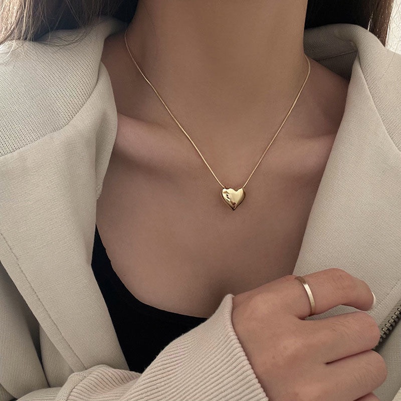 Collar con colgante de corazón de amor para mujeres y hombres, gargantilla de cadena fina de Simple con personalidad, joyería