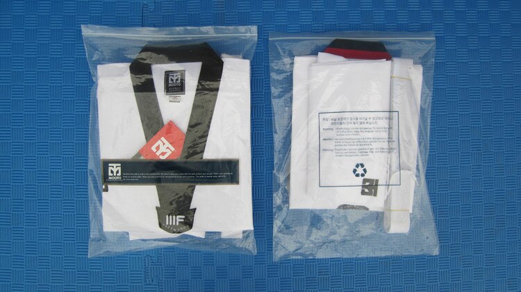 promotional MOOTO taekwondo Dobok WTF Dobok Taekwondo Uniform Belt with Special Fabric cotton red black -v neck TKD uniforms