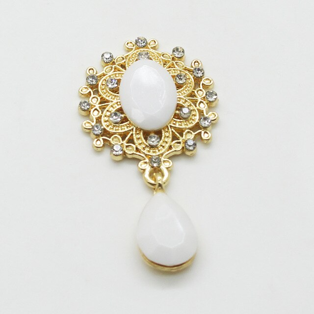 5 flache broschenanhänger, 25*45mm zarte, glänzende broschen aus goldfarbenem metall, dekorative kristall-hochzeitseinladungsideen: 10