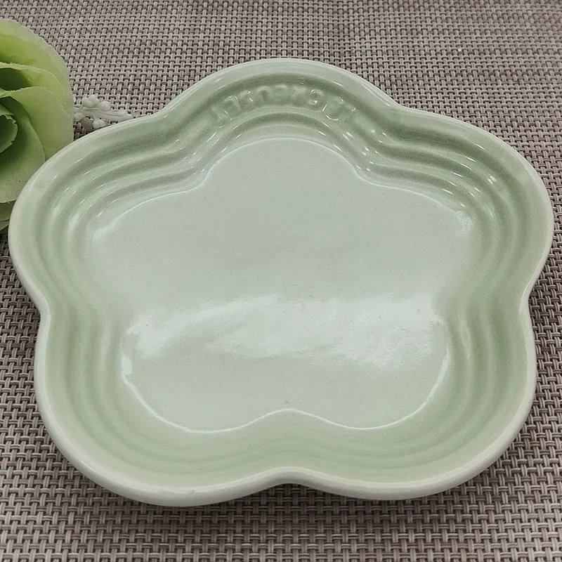 5,5 zoll Pflaumenblüte Kleine Teller Französisch Kühle Farbe Kuchen Dessert Teller Keramik Geschirr Haustier Schrittweise Spike Knochen Platte Geschirr