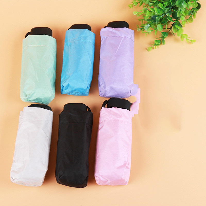 Bärbara herrparaplyer mini fickparaplyer förhindrar uv regntäta vikbara damer små femfaldiga parasoll gratis