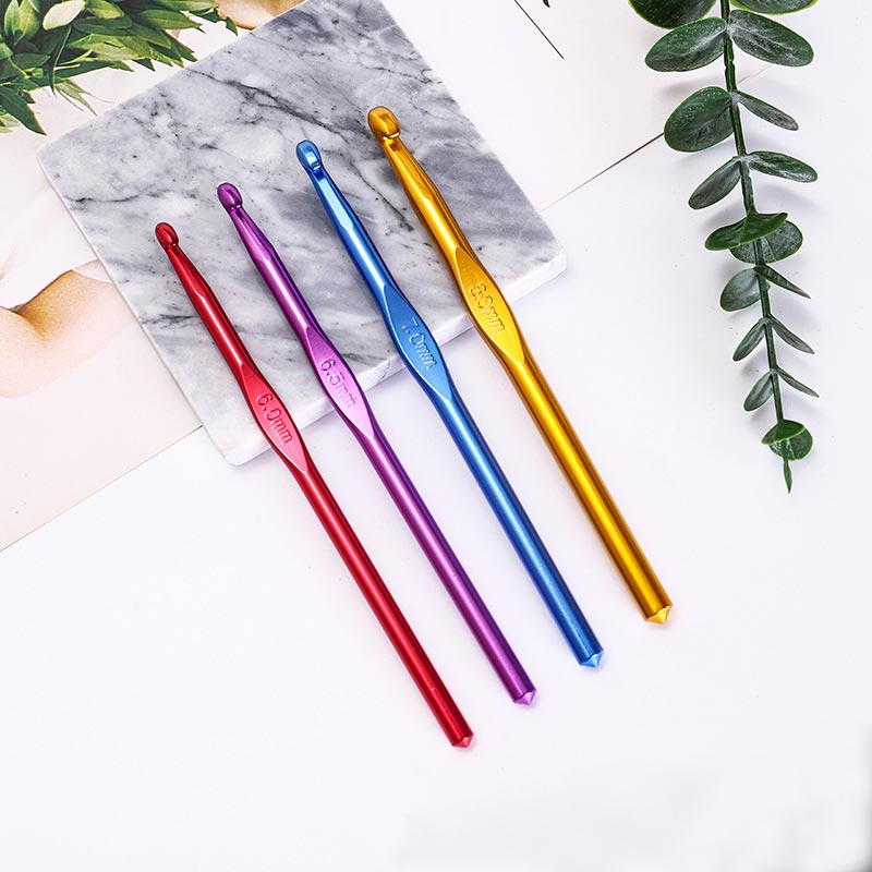 1PC Popular Sewing Needles Weave Crochet 2.0-10.0mm Crochet Hook Aluminum Oxide Knitting Needles