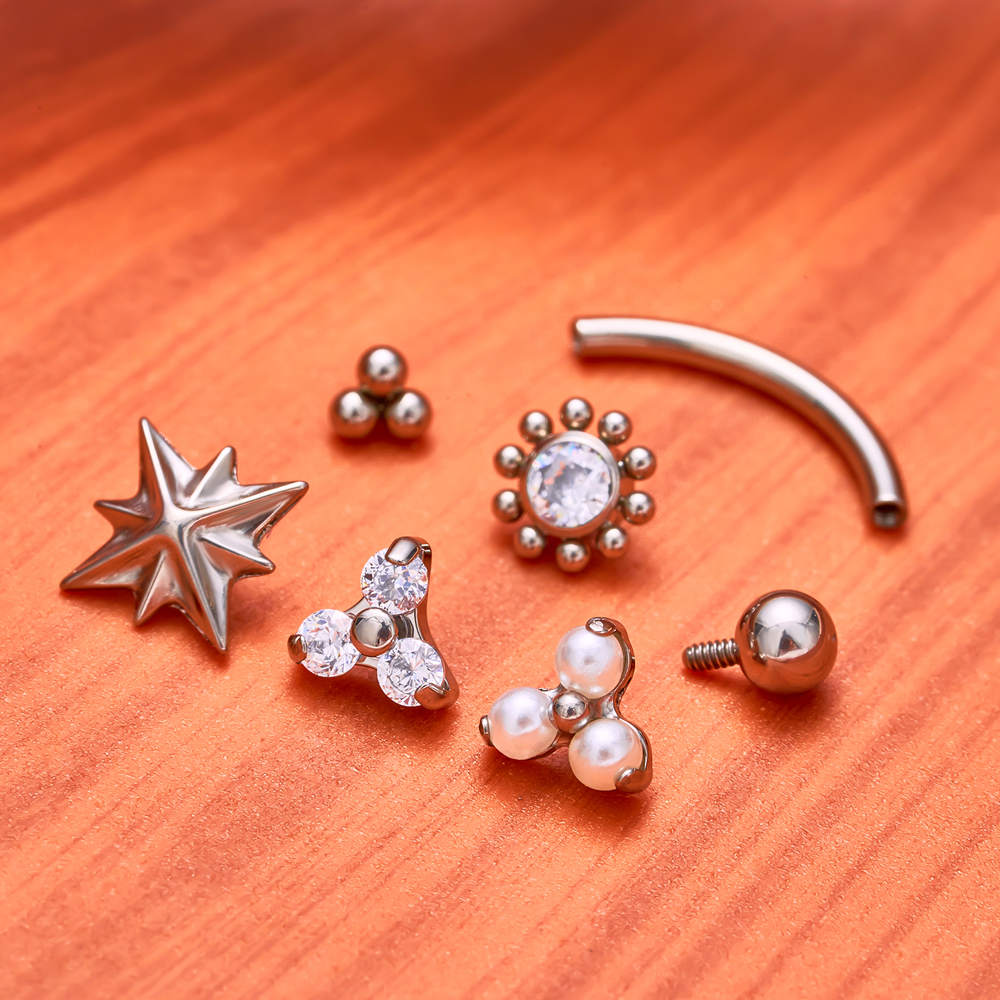 G23 titanio ASTM-F136 Piercings ceja hilo interno Piercings de cejas joyería del cuerpo para mujeres pendiente de circón