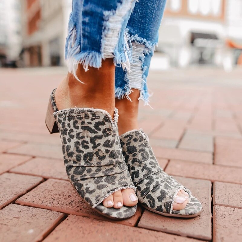 Plattform öppen peep toe sandaler leopard wedges skor för kvinnor klackar sandalias mujer sommar träsko dam zapatos de hombre