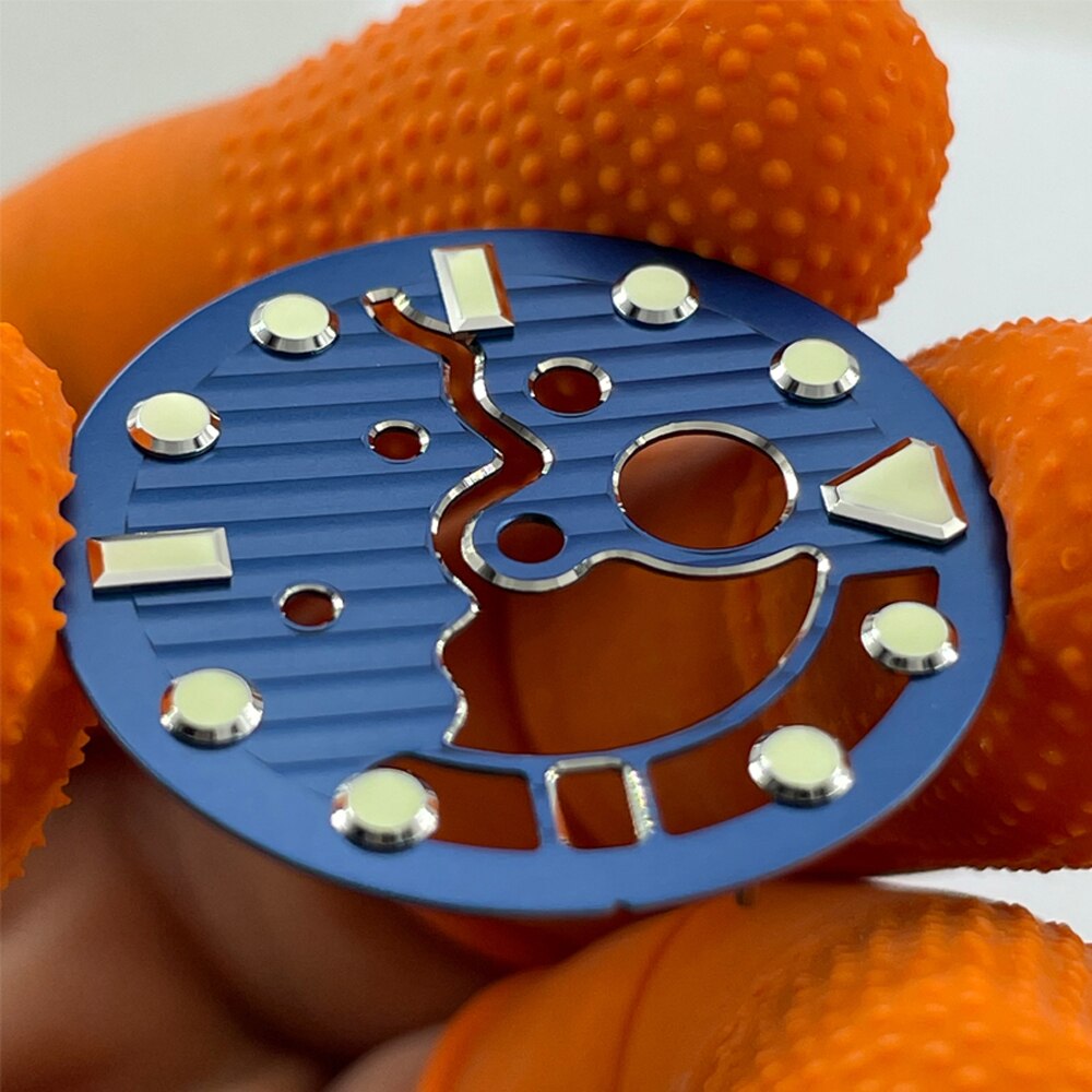Onderdelen voor de wijzerplaat: 28.5mm holle skeletwijzerplaten,  c3 lichtgevende markeringen, geschikt voor 3.8h nh35/36 automatische uurwerken.