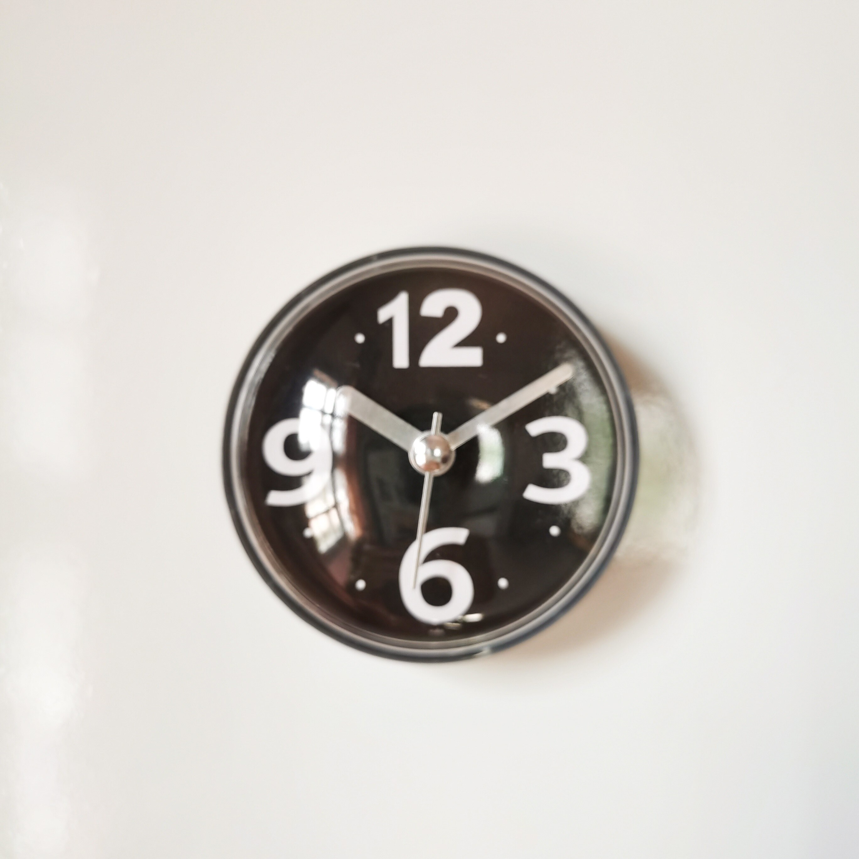 Quartz Waterproof Shower Suction Clocks Mini Wall Bathroom Wall Clocks In Mirror Watches: Black