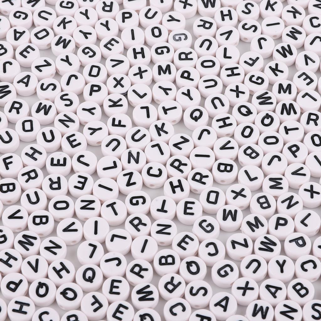 7mm Acryl Kralen Gemengde Letters - DIY Sieraden (Armband/Ketting) Ronde Plat Alfabet Afstandhouder 100stuks/Zak: WHITE