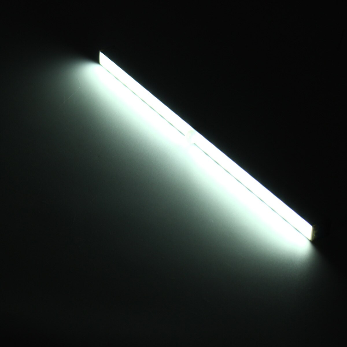 34cm 3 modes trådløs pir bevægelsessensor 20 led bar lys batteridrevet led strip lampe under kabinet natlys  dc9v: Hvid