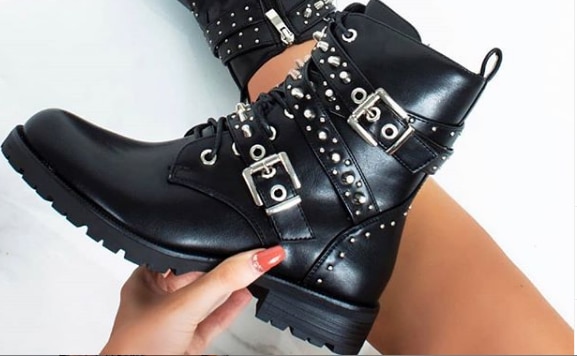 [gogd] botines negros con hebilla y correa para mujer, zapatos con remaches, zapatos punk de motocicleta de pu para mujer