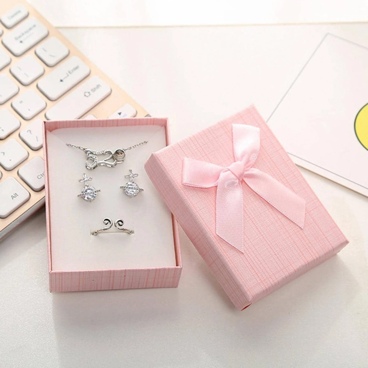 1 PC Plaid Pattern Bow Decor Jewelry Box For Women For Jewelry Packaging: Bronze