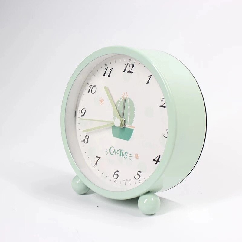Nordisk slik farve sød tegneserie håndmalet kaktus vækkeur enkel studerendes seng ur stille børn soveværelse bord ur: Grøn
