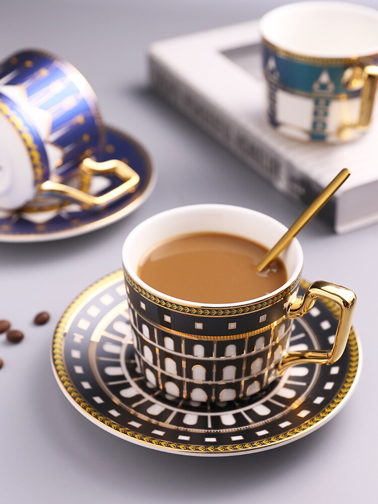 Juego de tazas de café pequeñas europeas, platillo de porcelana de lujo hecho a mano, tazas de té con mango texturizado, decoración del hogar, OO5050