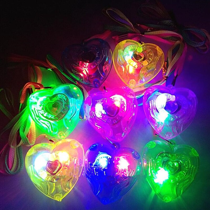 Love Heart LED Light Up Flashing Blinking Necklace Pendants Kids Glowing Necklaces Birthday Glow Party Supplies