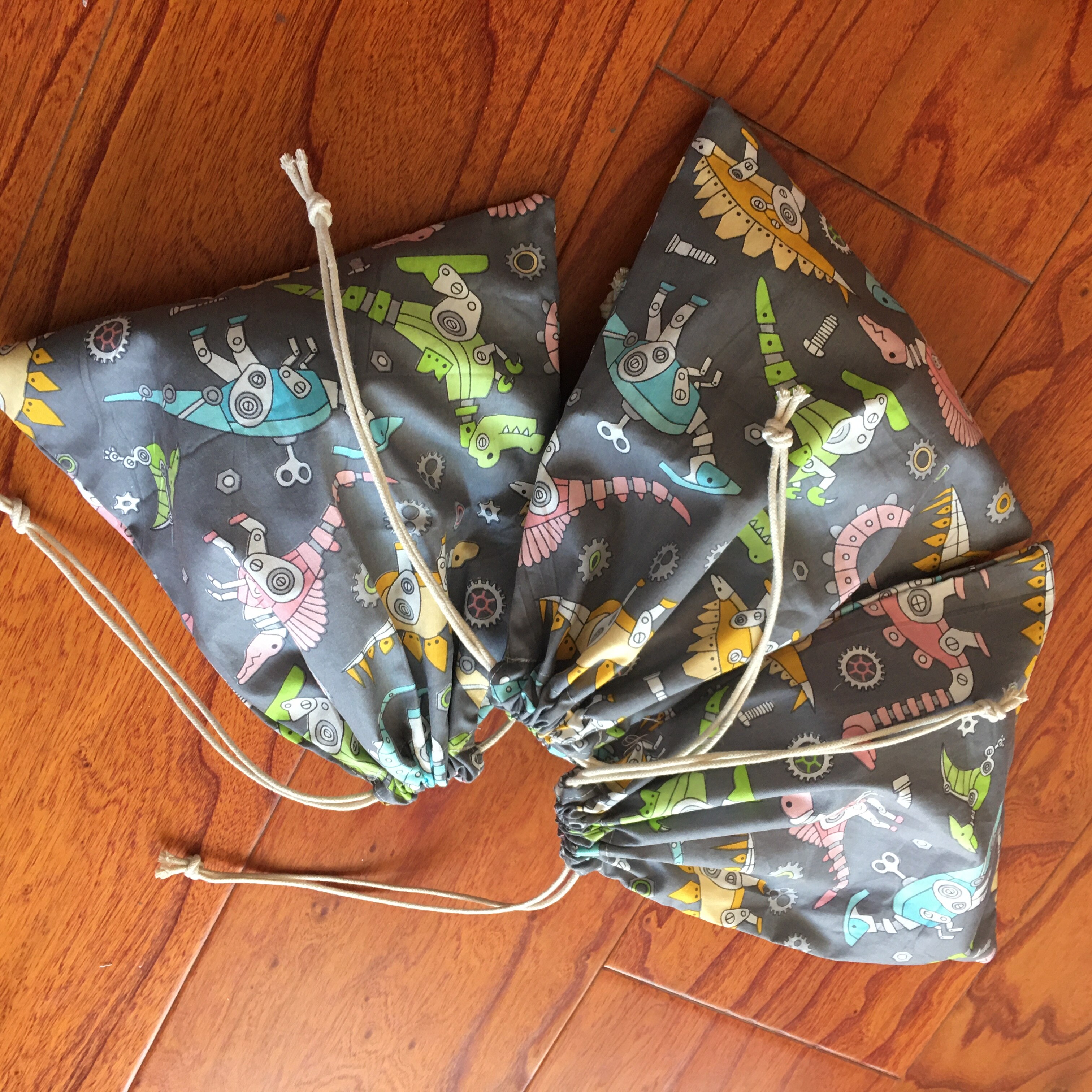 1pc Cotton Twill Drawstring Multi-purpose Organized Bag Party Pouch Machine Dinosaur YI093b