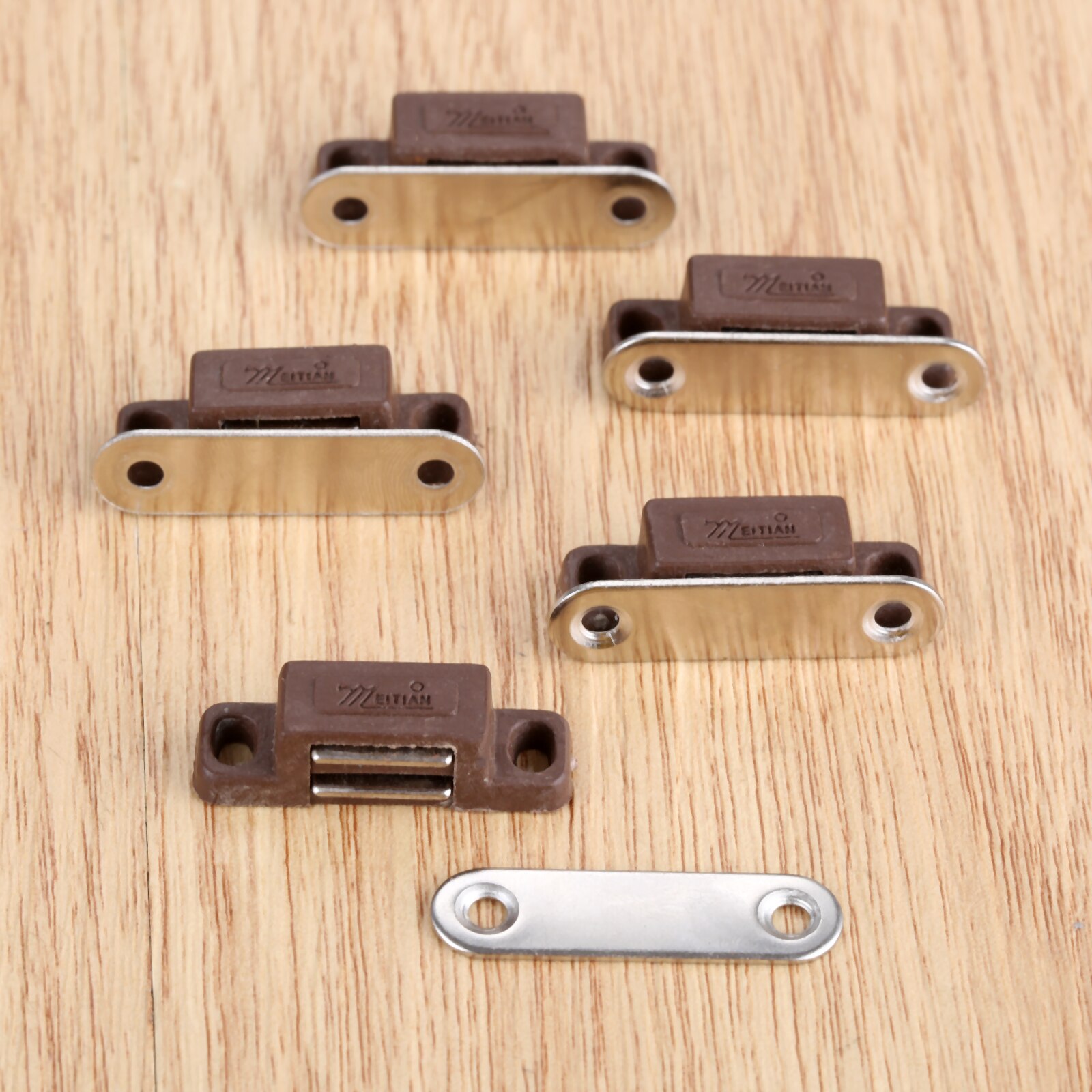 5pcs/set Magnetic Catches w/screws Small Metal Cabinet Door Cupboard Preventing Protecting 27mmx10mm White/Brown Mini Stopper