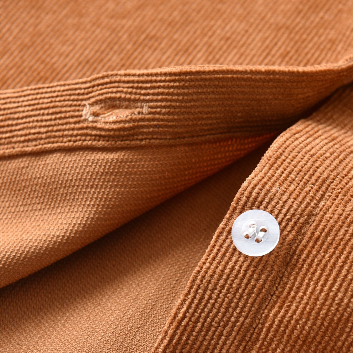 Nouvelle chemise en velours côtelé à manches longues pour garçons, kaki, tissu en coton pur, haut à revers pour enfants de 2 à 6 ans, manteau décontracté, printemps automne