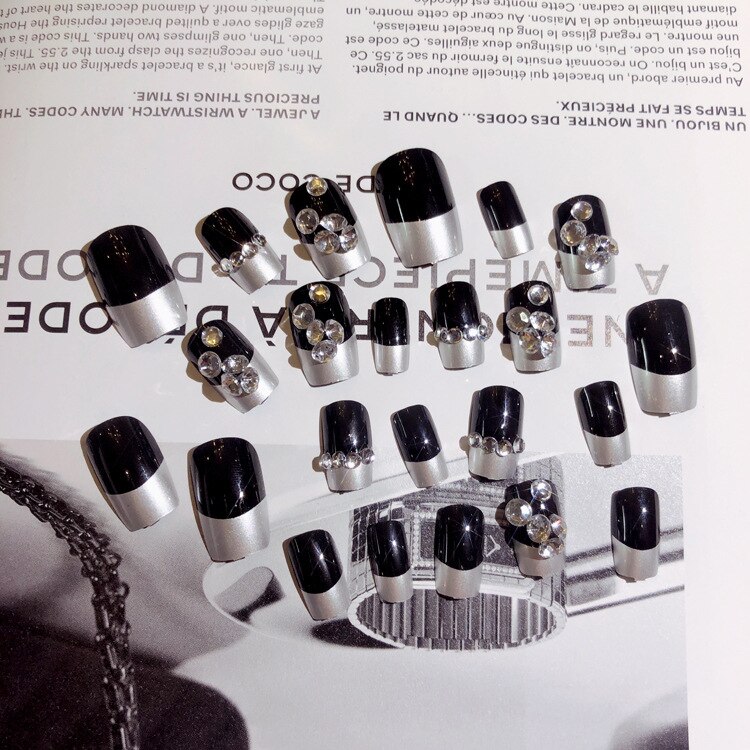 24 stks Mixed laden Kunstnagels Lange Volledige Kunstmatige gel Nep Nagels Zwart sparkle bridal nail (bevat geen lijm)