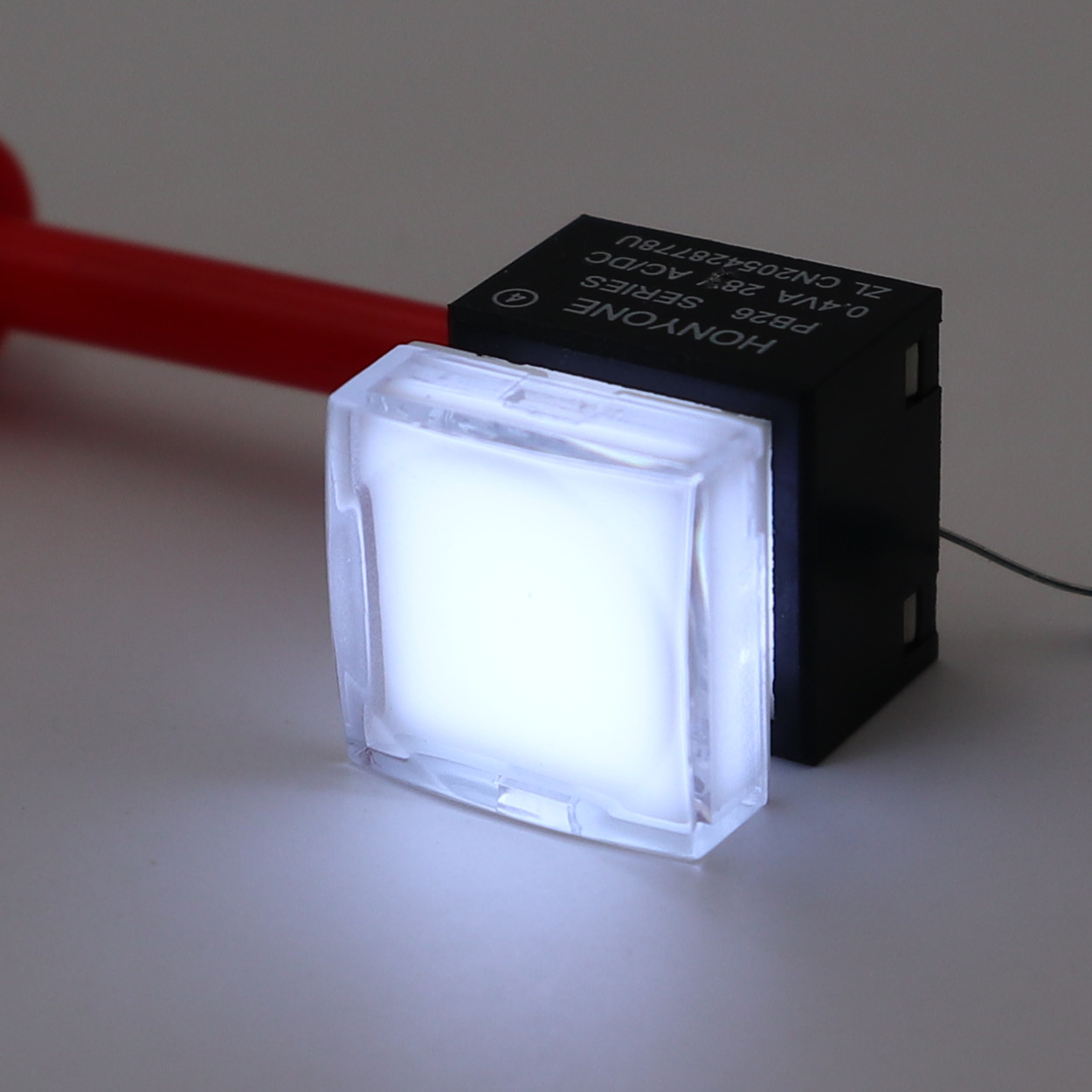 PB26-13M cuadrado 15*15mm con LED SPDT momentáneo auto-retorno botón pulsador PCB interruptor para procesador de vídeo: White LED