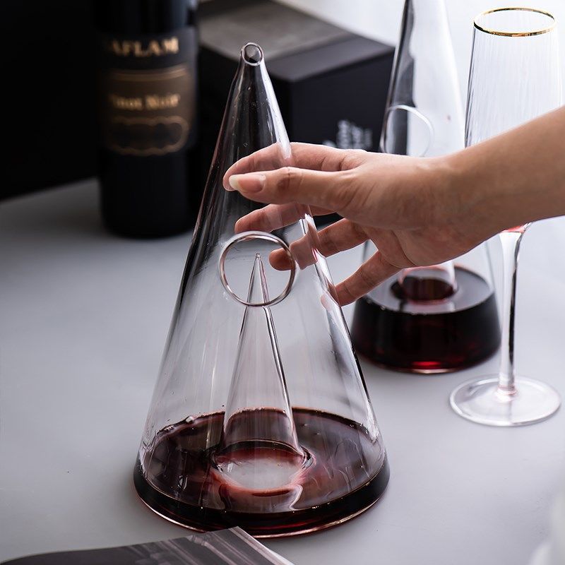 Carafe à Vin Rouge en Forme de Pyramide, Pichet Verseur Cascade à Respiration Rapide avec Séparateur pour Bouteille de Brandy, de Sherry ou de Champagne