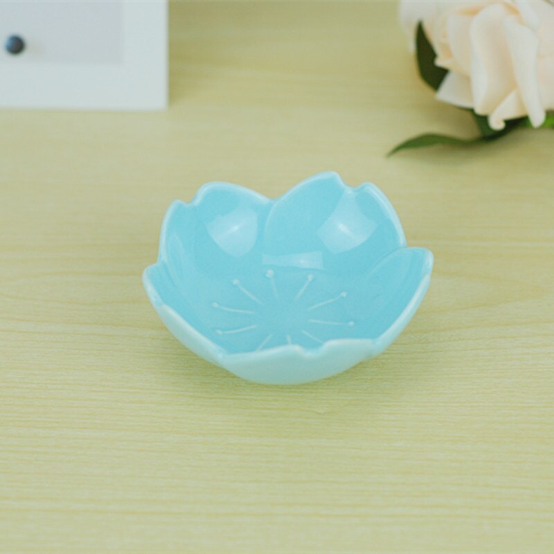 Japanske sakura keramiske fade tallerken kirsebærblomster benporcelæn tallerken fast glasur snack eddike sauce tallerken køkken porcelæn: Blå