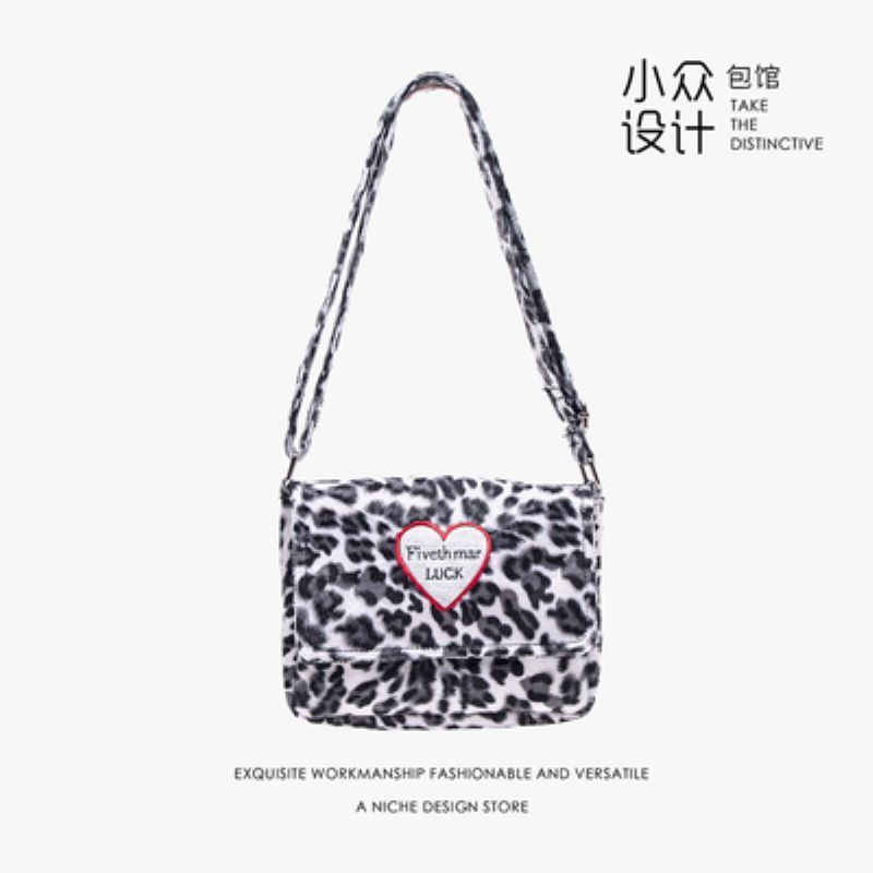 Leuke Luipaard Print Vrouwen Furry Schouder Crossbody Bag Zachte Pluche Cool Meisjes Messenger Tassen Dames Portemonnee Handtassen: gray
