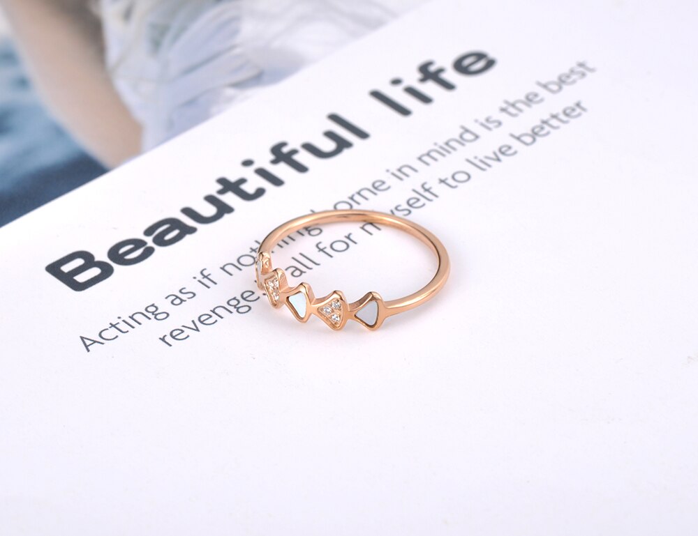 Lokaer titanium roestvrijstalen geometrische schelpring trendy mozaïek cz kristal roségoud trouwringen sieraden voor vrouwen  r19086