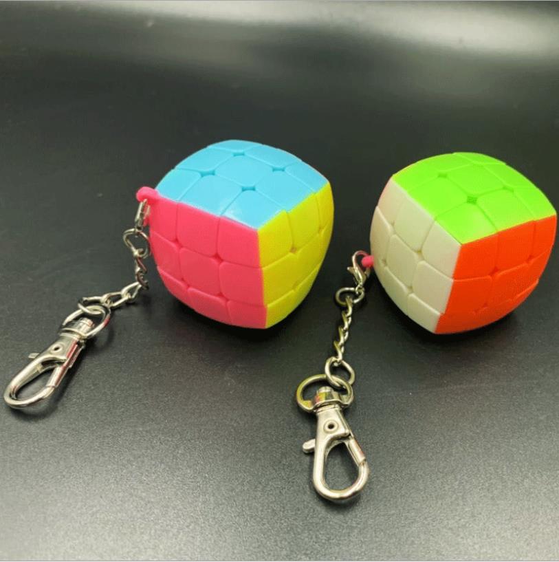 3x3cm Cube Key Chain Multiple Color Plastic Smooth Cube Pendant Educational Toys for Adults/ Children