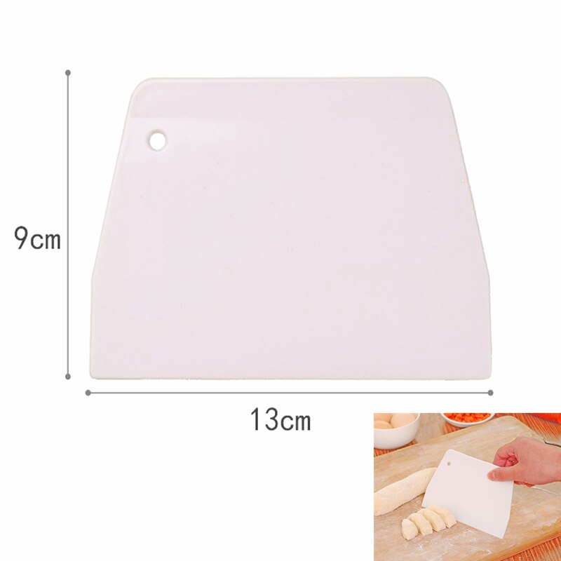 1 Pcs Round Shaped Dough Cutting Tools Kitchen Gadgets Cooking Pastry Tools Dumplings Cutter Portable Dumplings Wrappers Molds: QMB-1Pcs