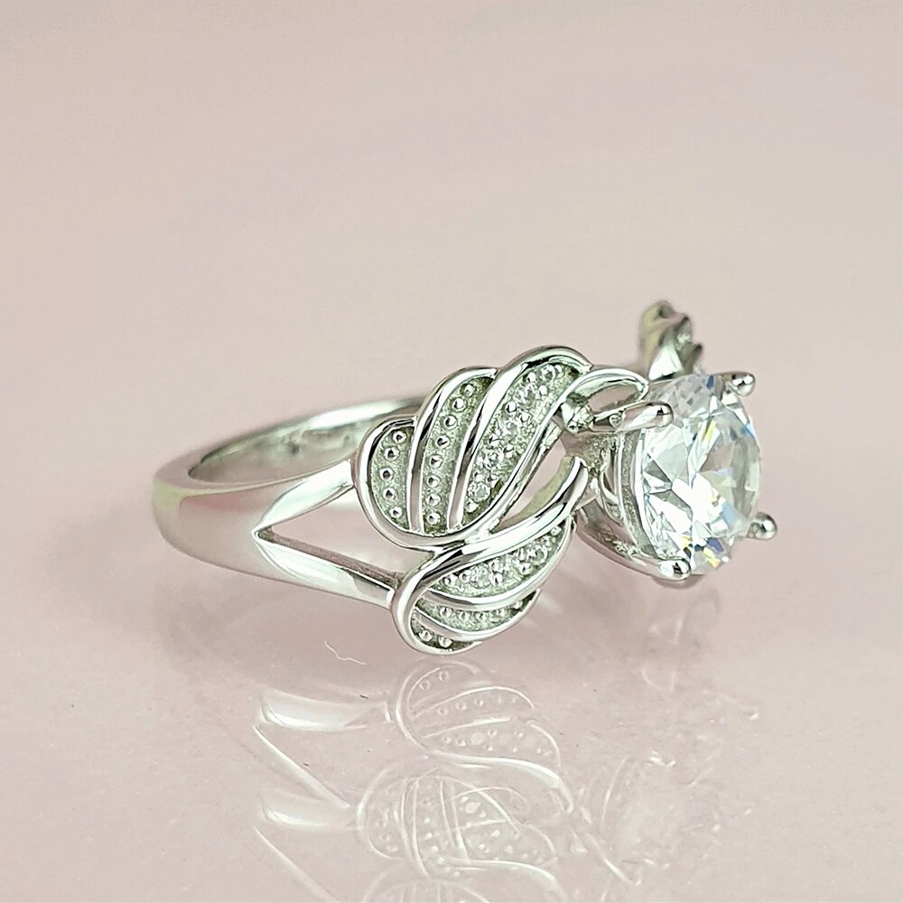 Huitan Neue modisch 4 FlüGel mit Glänzende Runde CZ Ringe für Frauen Romantische Weibliche Engagement Ring Feine Geburtstags schmuck