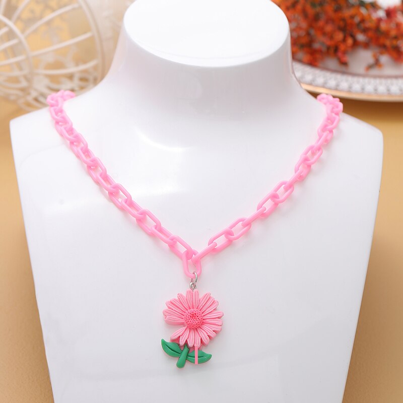 Chic Colorful Daisy Flower Pendant Necklace For Women Cute Resin Square Chain Choker Necklace Jewelry For Girl Spring