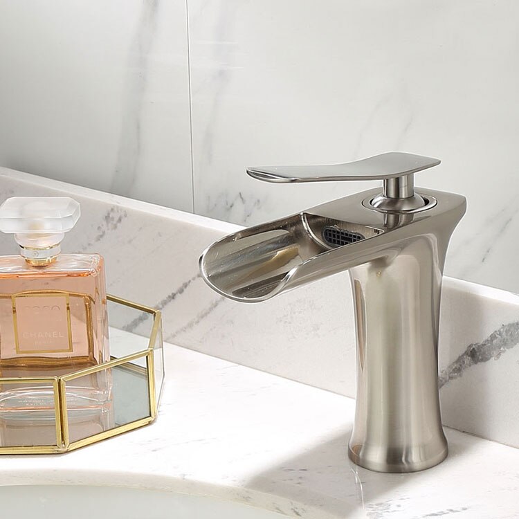 Wastafelkranen Waterval Badkamer Kraan Enkele Handgreep Wastafel Mengkraan Bad Zwarte Kraan Messing Sink Water Kraan Chrome: Brushed Nickel